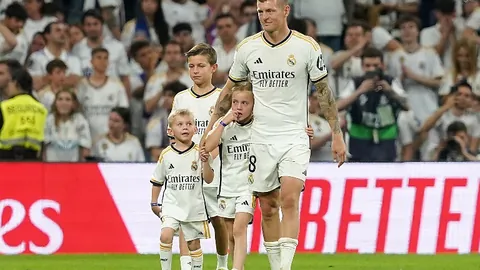 西部高层建议取消分区赛制，常规赛前16名球队直接进入季后赛